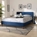Letto Queen Size Blu Navy - Design Mid-Century, Piedini Affusolati, Rivestimento in Velluto